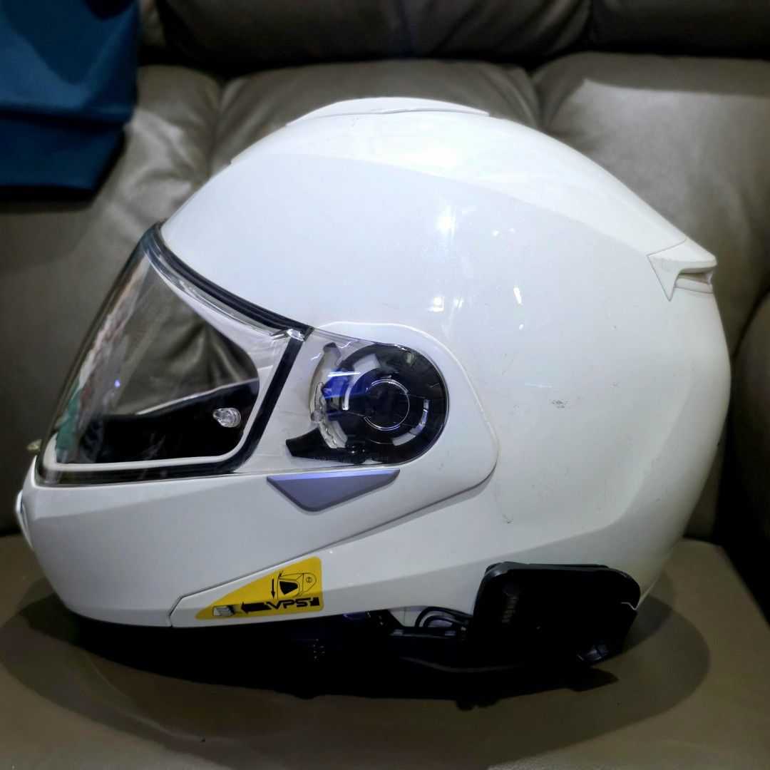 NOLAN Helmet N100-5 Large (Category: Helmets and other Riding Gears) located in Manila. Submitted by arianne0828 (Listing ID 1469538487, Image 3). Description: well used large size nolan brand white color pickup: pritil tondo.