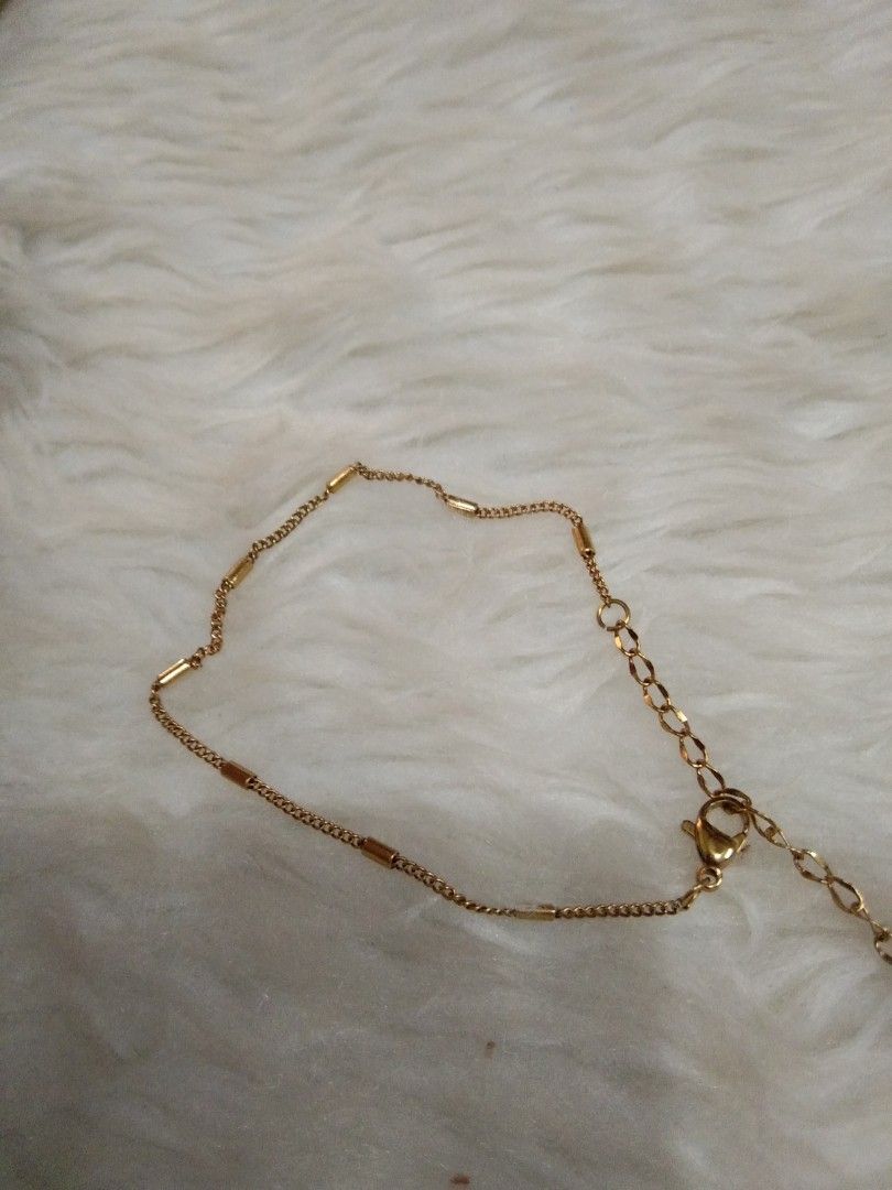Non tarnish adjustable gold bracelet (Category: Bracelets) located in Quezon City. Submitted by eidorableshop (Listing ID 1469401860, Image 3). Description: .