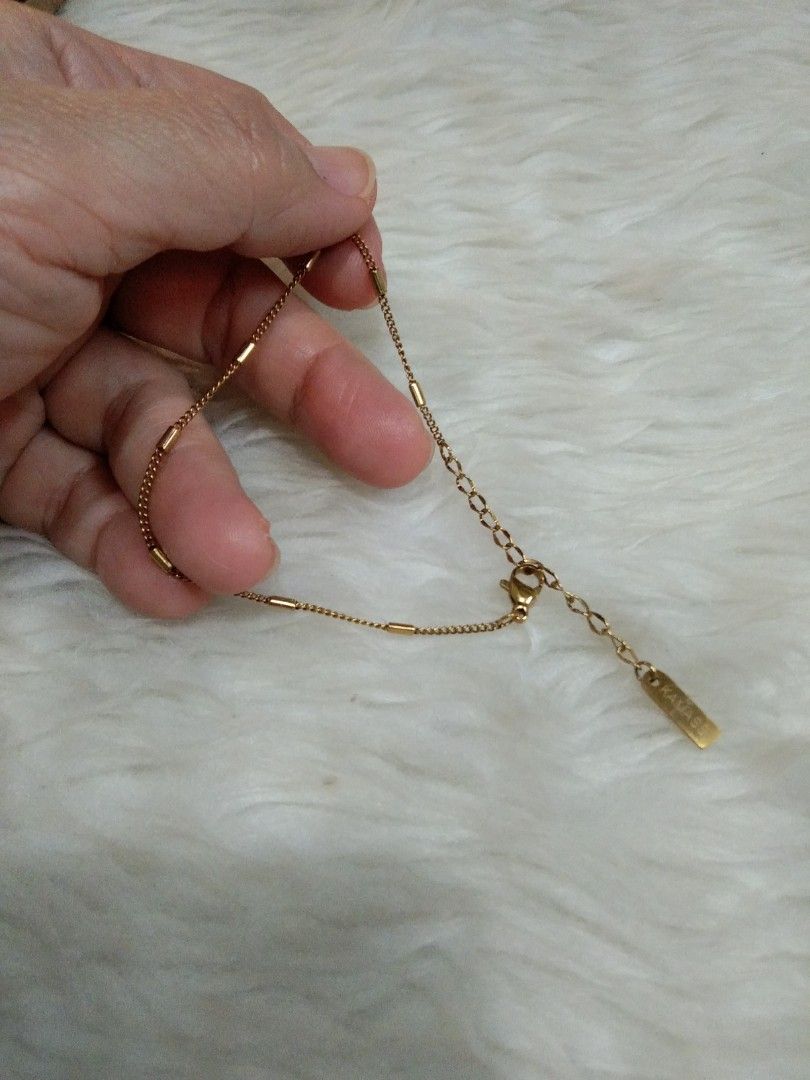 Non tarnish adjustable gold bracelet (Category: Bracelets) located in Quezon City. Submitted by eidorableshop (Listing ID 1469401860, Image 1). Description: .