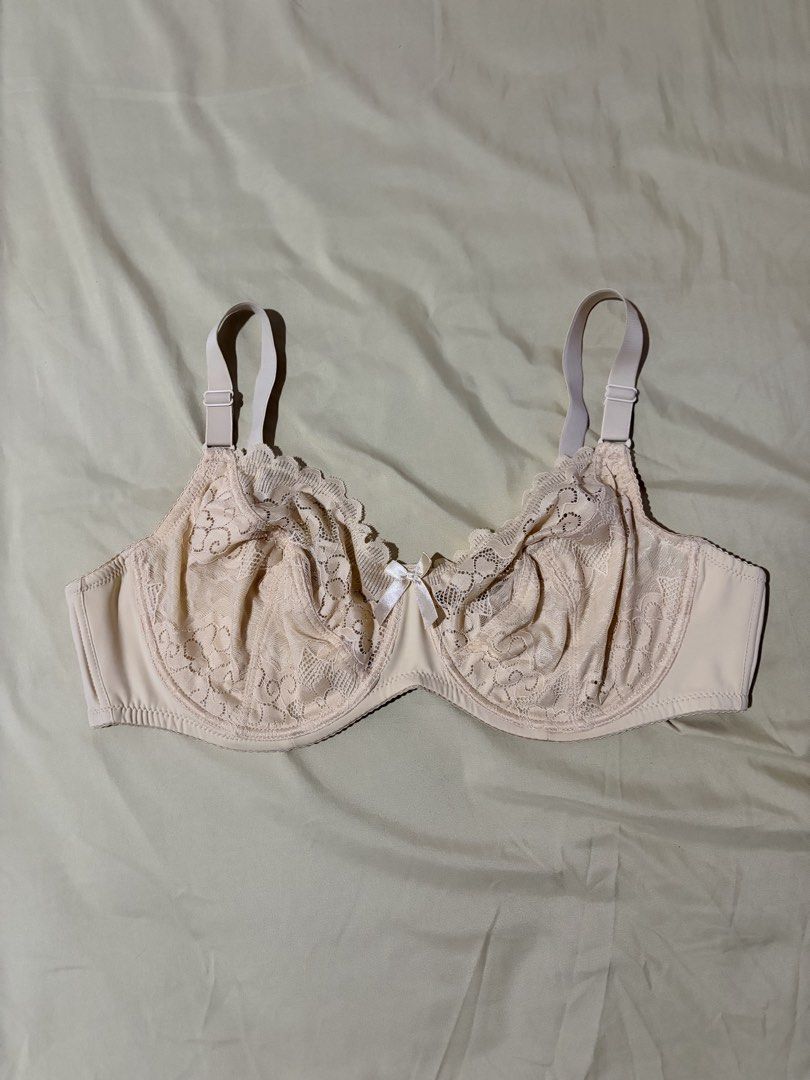 Plus Size 105E Nude Lace Underwire Bra with Satin Bow (Category: Undergarments & Loungewear) located in Tabaco. Submitted by shae_3 (Listing ID 1469508323, Image 1). Description: - Size: 105E - Brand: SHEIN - Style: Underwire bra with delicate floral lace overlay and scalloped edges - Details: Cute center satin bow accent - Straps: Adjustable shoulder straps with durable metal sliders - Support: Soft lining and multi-paneled cup construction for 