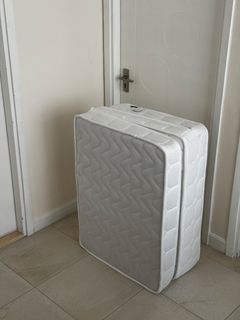 （分類：）位於 。 由 daniel_o 提交（商品編號 1469425407，圖片 1）。簡介： 。