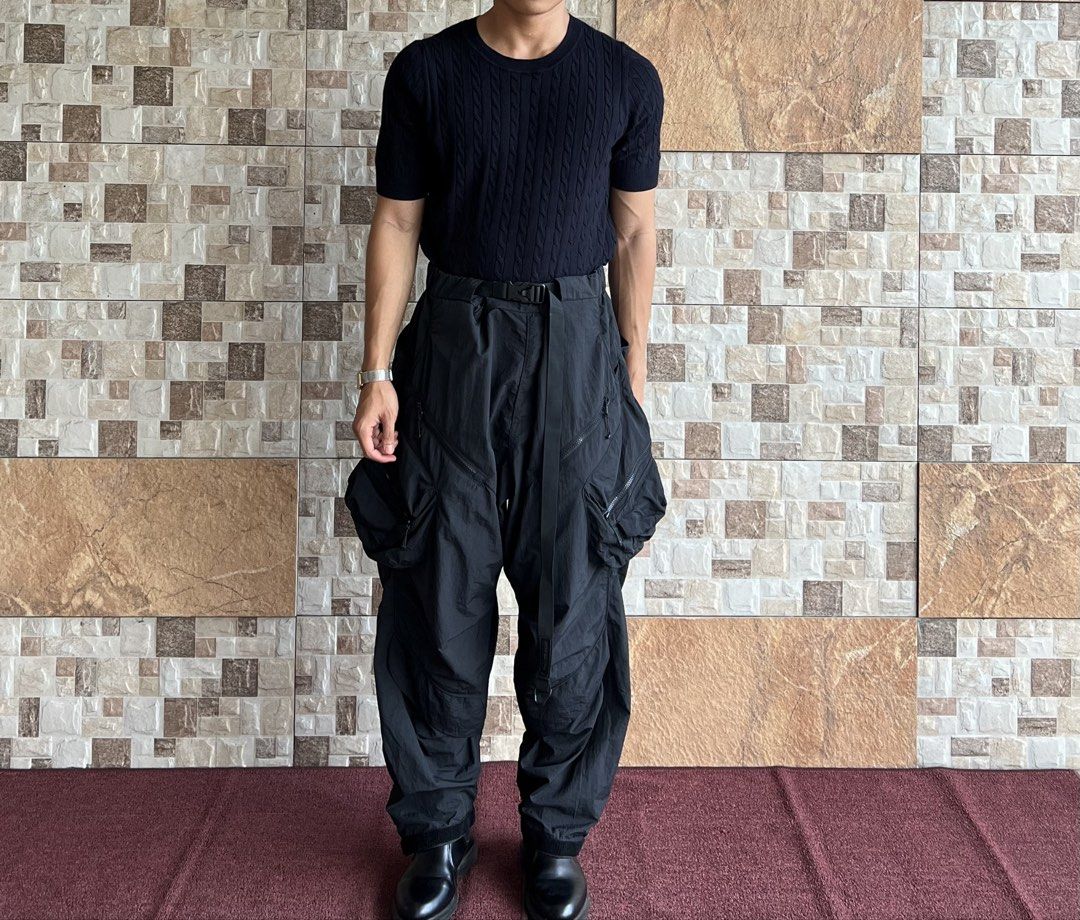 OCTO GAMBOL - GORPCORE MULTI POCKET PANTS (Category: Joggers) located in Bacolod City. Submitted by timelessbyjosh (Listing ID 1469409785, Image 1). Description: BEST FOR GORPCORE & OUTDOOR OUTFITS SIZE : XL ACTUAL COLOR : BLACK COLOR RATE : 10 OUT OF 10 CONDITION : NEAR NEW MATERIAL : 100 % POLYESTER MADE IN : CHINA FLAWS : NONE DIMENSIONS WAIST - 35 LENGTH - 37 THIGH - 16 LEG OPENING - 8 MEASUREMENT TAKEN WHILE LAYING FLAT. PLEASE COMPARE THE M