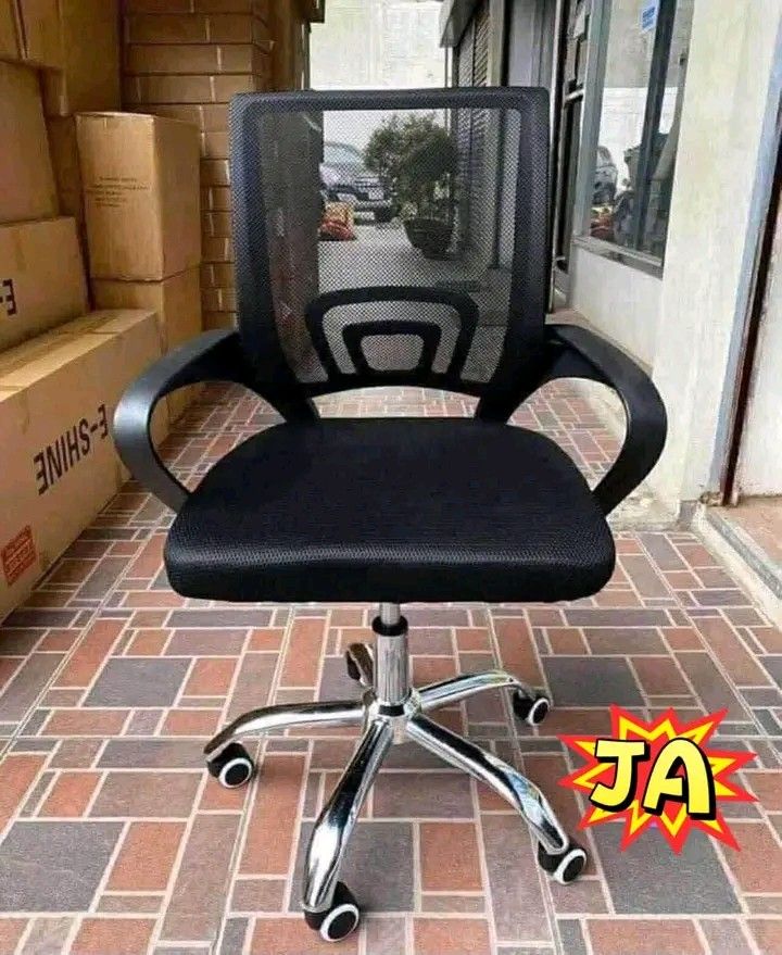 Office chair (Category: Office Furniture & Fixtures) located in Manila. Submitted by vannie30 (Listing ID 1469539027, Image 1). Description: Restock Office chair pm me cod via lalamove.
