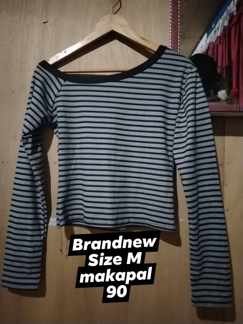 offshoulder top (Category: Dresses) located in Rizal. Submitted by mhiles02 (Listing ID 1469488418, Image 1). Description: .