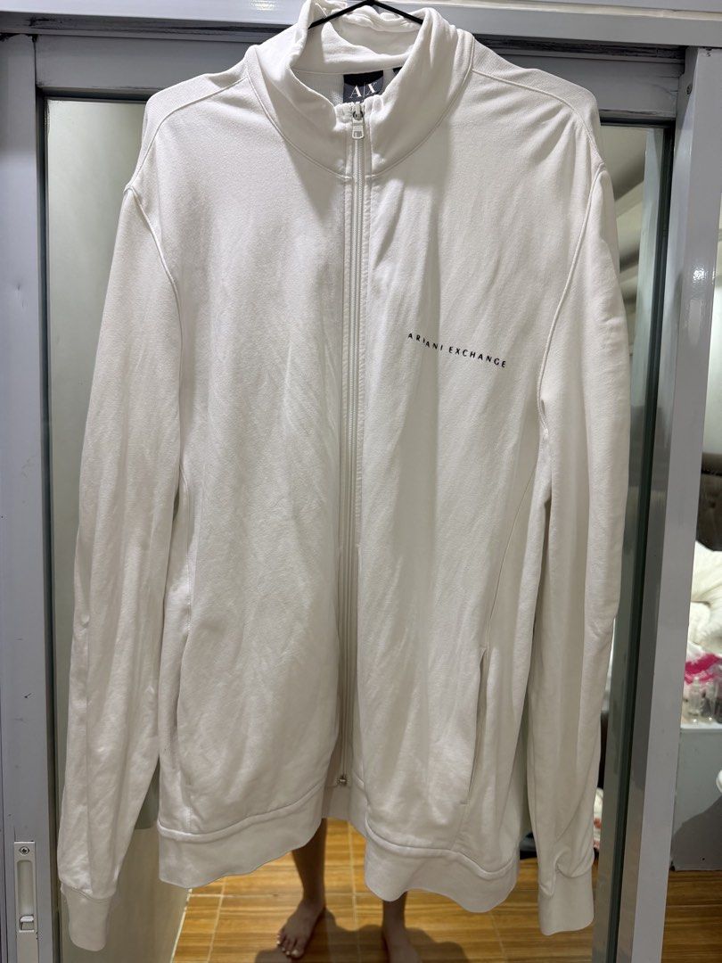 💯OG Armani Exchange White Zip-Up Track Jacket (Category: Coats, Jackets and Outerwear) located in Pasig City. Submitted by roxannecawaling (Listing ID 1469494162, Image 1). Description: 📍Pasig .