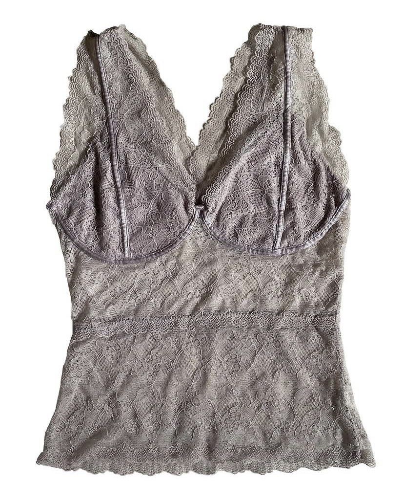 old lilac lace top (Category: Sleeveless) located in Minalabac. Submitted by binx.xoxo (Listing ID 1469472205, Image 1). Description: • length: 19.5 • bust: 30-32 • fits s-m.