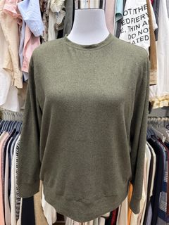 (Category: ) located in . Submitted by christy_vyra.thrift (Listing ID 1469557301, Image 1). Description: .
