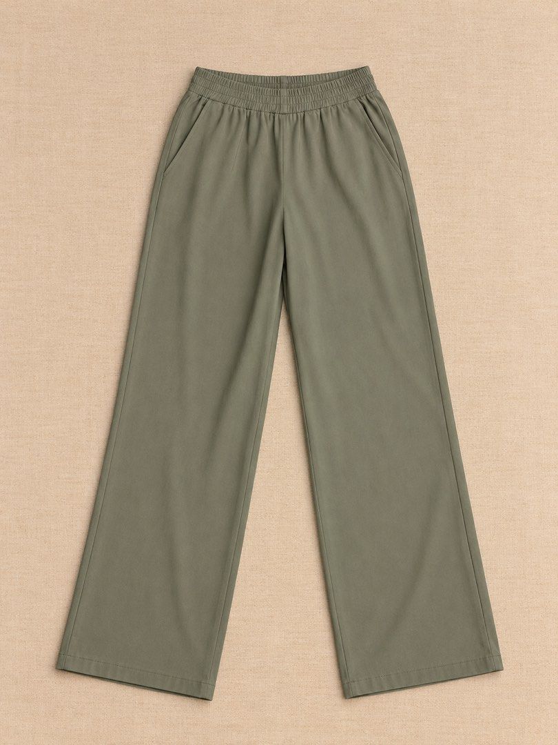 Olive Green Wide-Leg Pants (Category: Other Bottoms) located in Manila. Submitted by lexiandco.ph (Listing ID 1469402147, Image 1). Description: .