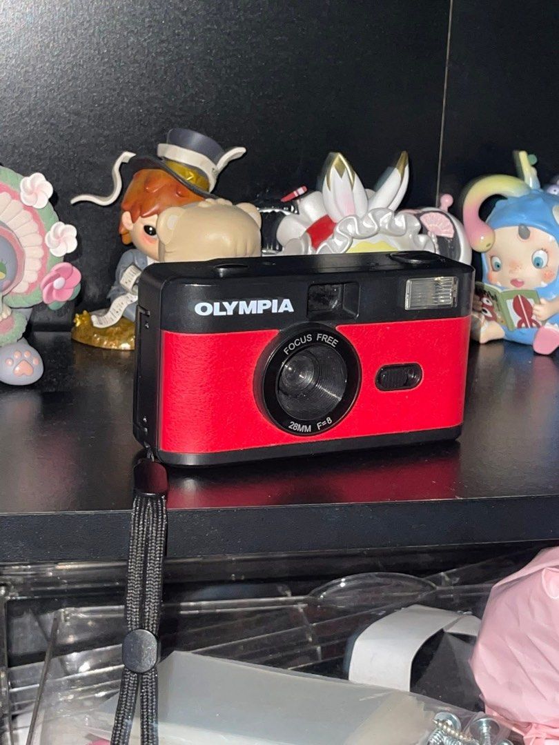 Olympia Focus Free Fim Camera (Category: Cameras) located in Imus. Submitted by siketiredasf (Listing ID 1469427656, Image 1). Description: Olympia Focus Free Fim Camera ₱750 all working! (flash, power button, click) no sample photos:( but need mo nalang mag buy film and good to go naa! no sample shots 📍Imus Cavite.
