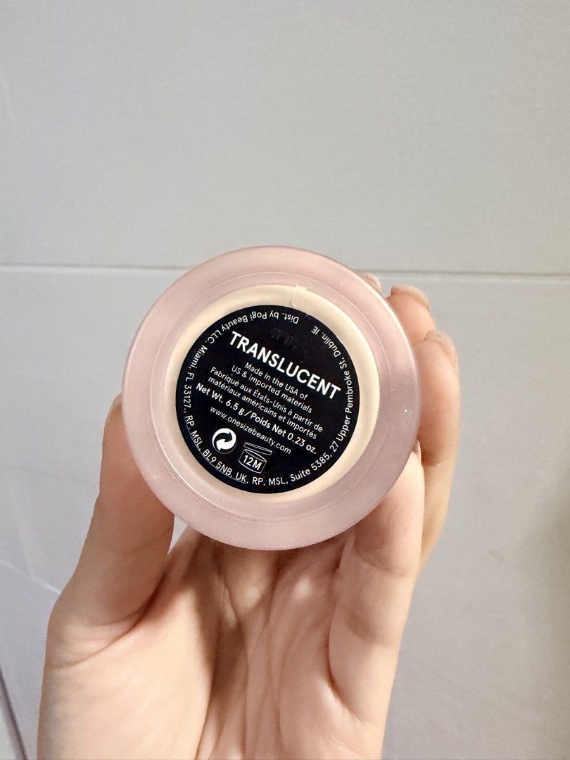 One Size Beauty Translucent Setting Powder (Category: Makeup) located in Cavite. Submitted by pinkyjie (Listing ID 1469528685, Image 2). Description: used once lang bought in sephora canada.