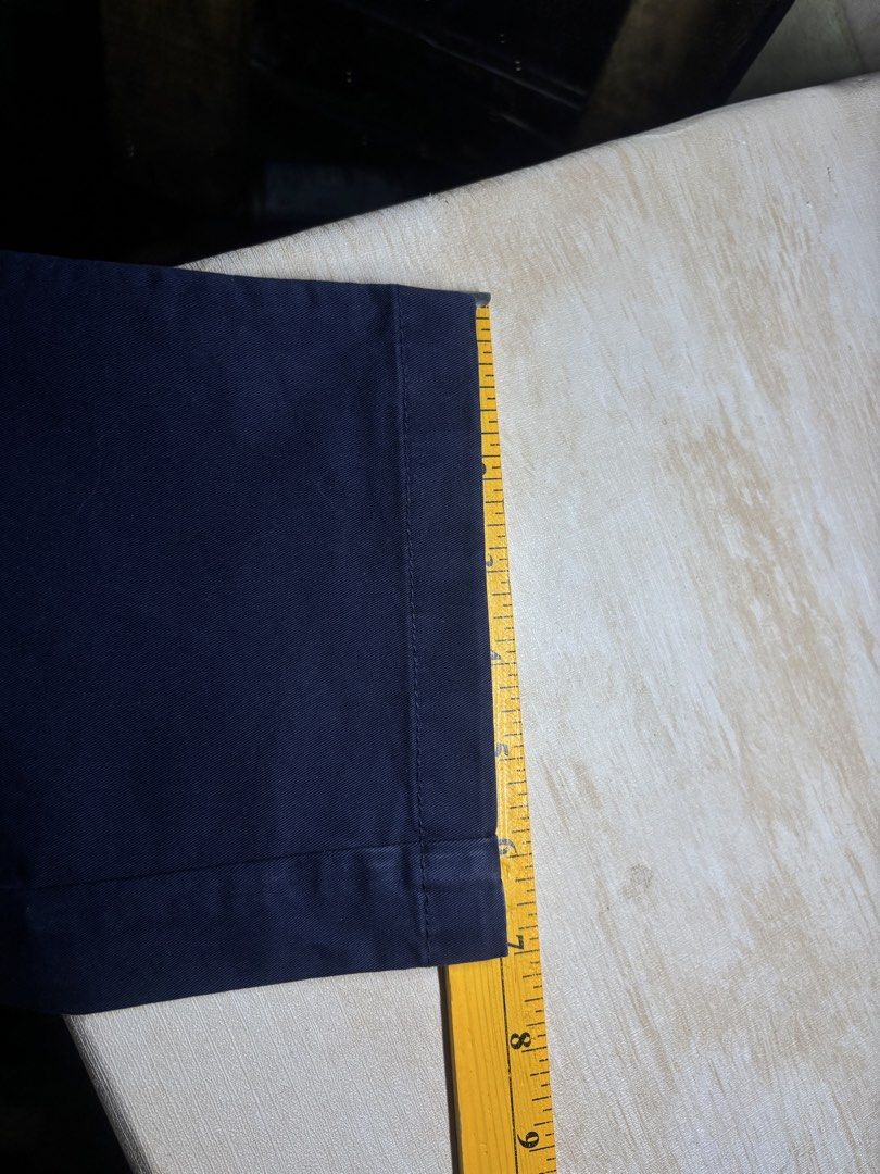 ONEILL CHINO PANTS (Category: Chinos) located in Cabuyao City. Submitted by pormanation-thrift-store (Listing ID 1469424379, Image 3). Description: ONEILL CHINO PANTS Condition: EXCELLENT Color rate: 9.5/10 Size: 32 Dimes: 33”Wx43”L Issue: MAY SULAT LANG SA LOOB NG WAIST‼️ Price: 1100.