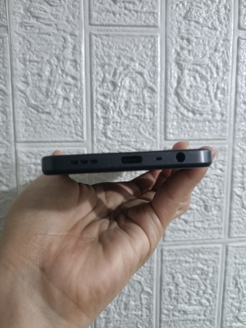 OPPO A78 256GB (Category: Android Others) located in Manila. Submitted by chloeton2016 (Listing ID 1469387137, Image 3). Description: OPPO A78 ( PABASA HANGGANG SA BABA) 8+4GB RAM 256GB ROM 100% ORIGINAL DENTS LANG ISSUE UNIT AND CASE ONLY MEET UP UNLI TEST 🥰 PRICE : 5700 LAST PRICE 5300 FIX SANTOLAN PASIG LOCATION.