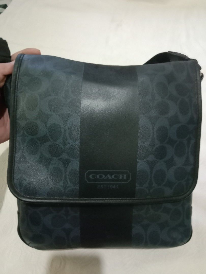 Original Coach Mesenger bag for men (Category: Luxury Bags & Wallets) located in San Jose. Submitted by stopnshop_02 (Listing ID 1469412263, Image 3). Description: payment first no to joyjoy talk.