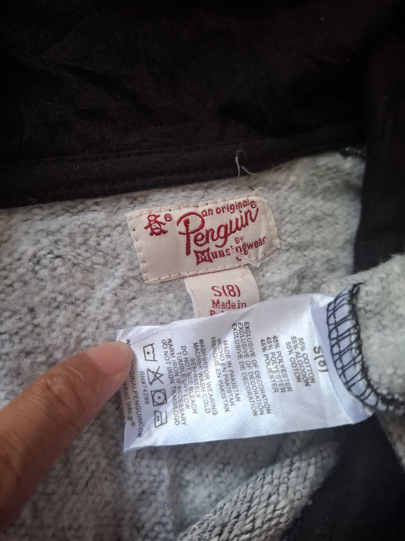 Original Penguin by Munsingwear - 8 years old (Category: Babies & Kids Fashion) located in Tanjay. Submitted by ukay_thriftybylj (Listing ID 1469464974, Image 3). Description: no nego.