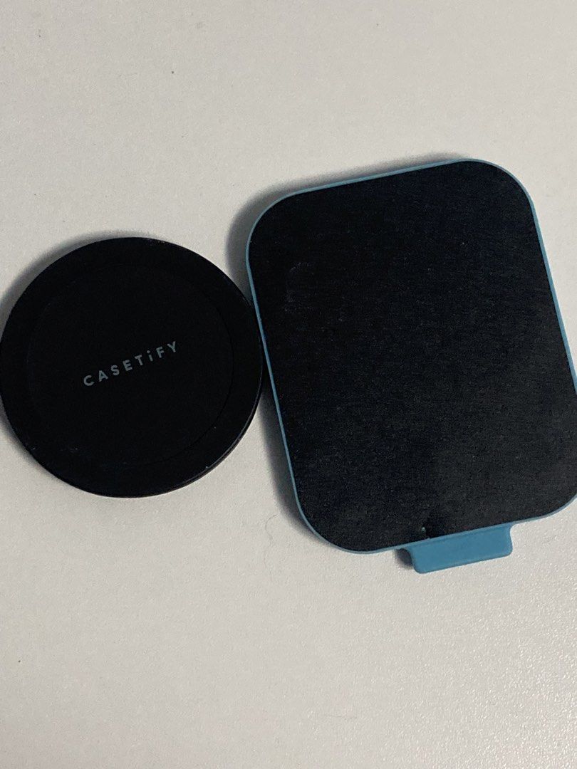 Original Sonix and Casetify (Category: Mounts & Holders) located in Quezon City. Submitted by theclutter__ (Listing ID 1469523941, Image 2). Description: Take both for 1,000 Both with box.