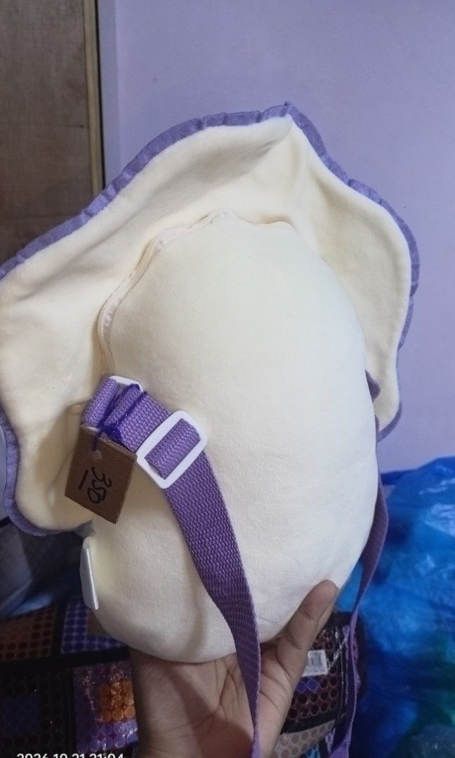 Oyster Yell Sling String Bag (Category: Sling Bags) located in Bacoor. Submitted by raket_projects (Listing ID 1469518946, Image 2). Description: P350 only Oyster Yell Plushie Sling String Bag 🩷 as is wyswyg 🩷 clean and fresh 🫧 🩷 with clear etiketa.