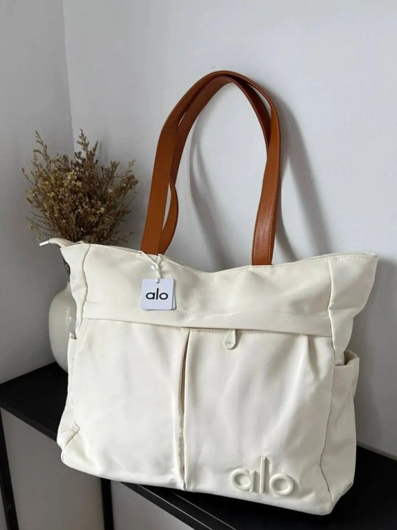 Pack light? Never heard of her💅 (Category: Tote Bags) located in Caloocan City. Submitted by dripandvaporloungeph (Listing ID 1469541676, Image 3). Description: 🚚 DELIVERY OPTIONS: • Nationwide shipping via J&T ​📩 How to Order / Inquire: Send us a direct message for your order.