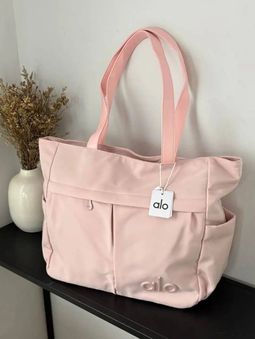 Pack light? Never heard of her💅 (Category: Tote Bags) located in Caloocan City. Submitted by dripandvaporloungeph (Listing ID 1469541676, Image 1). Description: 🚚 DELIVERY OPTIONS: • Nationwide shipping via J&T ​📩 How to Order / Inquire: Send us a direct message for your order.