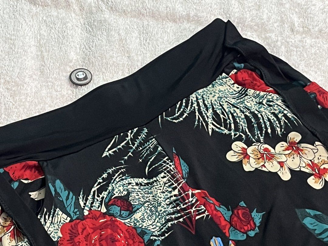 Pants for Sale | Floral pattern square pants (Category: Other Bottoms) located in San Jose del Monte. Submitted by preloved.to.newlove (Listing ID 1469432740, Image 1). Description: Approx. fit for sizes S to M ☑️ Washed, ironed, ready to pack ☑️ Code: PTNLW604 📍 SHOP NOTES 📍 - See last photos for item details - No when-worn photos available - Read bio for general reminders - Fixed price; negotiable for 2+ item claim Please manage expectations.