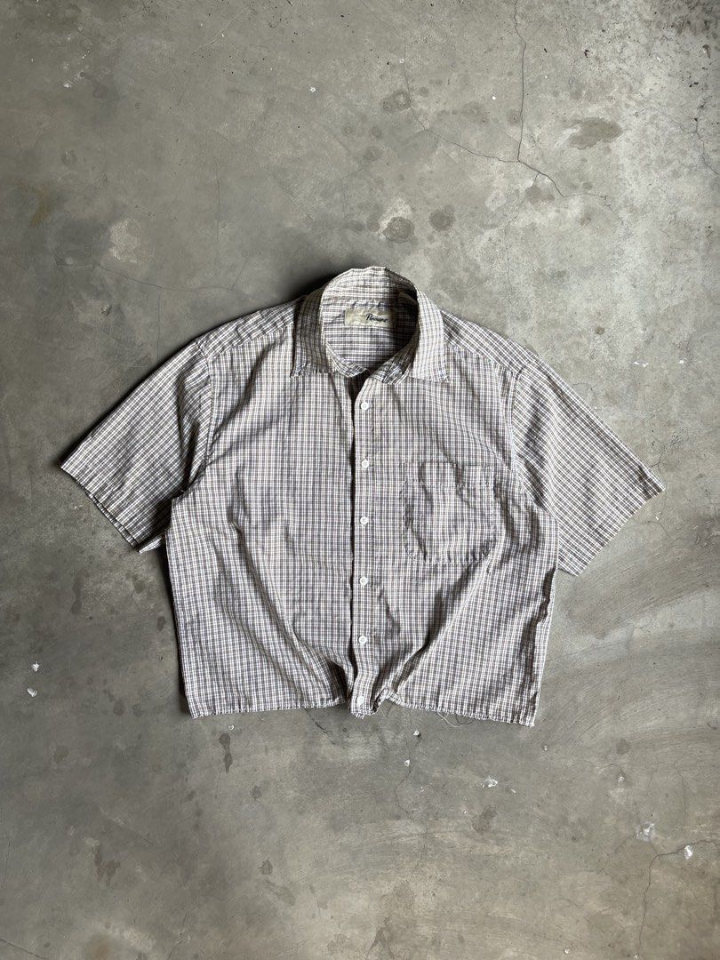 Penman’s crop polo shirt (Category: Tshirts & Polo Shirts ) located in Cabuyao City. Submitted by jam_mandilag (Listing ID 1469547631, Image 1). Description: Width:23.5 Length:23.5 Tag: Penman’s Size: Xl Color Rate: 8.5/10 Condition: 8.5/10 Issue: altered Mine: Mode of payment: Gcash Mode of shipping: J&T and lalamove For more information kindly click the “send message button” and other details of the item. Location: cabuyao laguna ——————————————