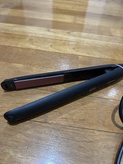 GHD platinum + hair straightener, Beauty & Personal Care, Hair Products ...