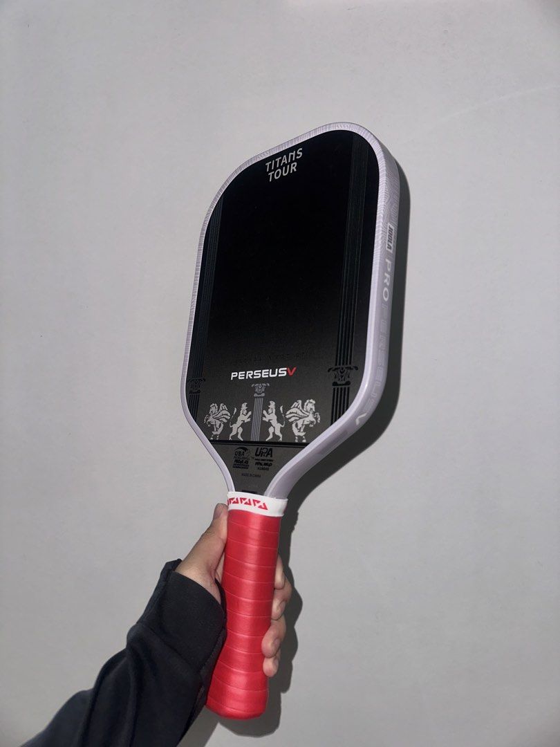 Pickle ball paddle (Category: Other Sports Equipment and Supplies) located in General Santos City (Dadiangas). Submitted by eightsevenez (Listing ID 1469510763, Image 1). Description: Pre-owned Joola Pickle ball paddle Used twice Consignment No bag or box From vietnam With grip tape 9500 only.