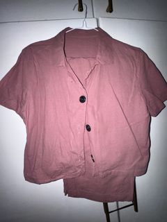 (Category: ) located in . Submitted by styledtwicethriftshop (Listing ID 1469489655, Image 1). Description: .