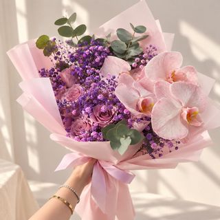 (Category: ) located in . Submitted by florellaflowers.sg (Listing ID 1469346425, Image 1). Description: .