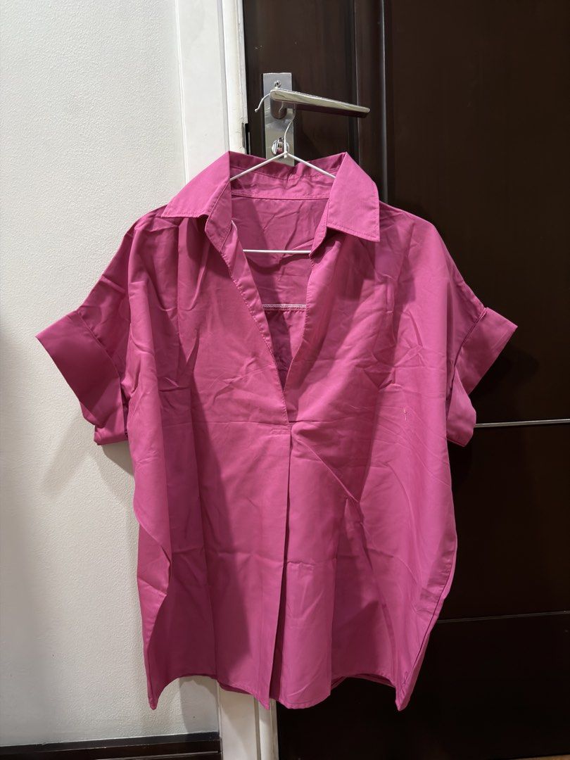 Pink Short Sleeve Collared Blouse (Category: Blouses) located in San Juan City. Submitted by addieandmatty (Listing ID 1469481906, Image 1). Description: .