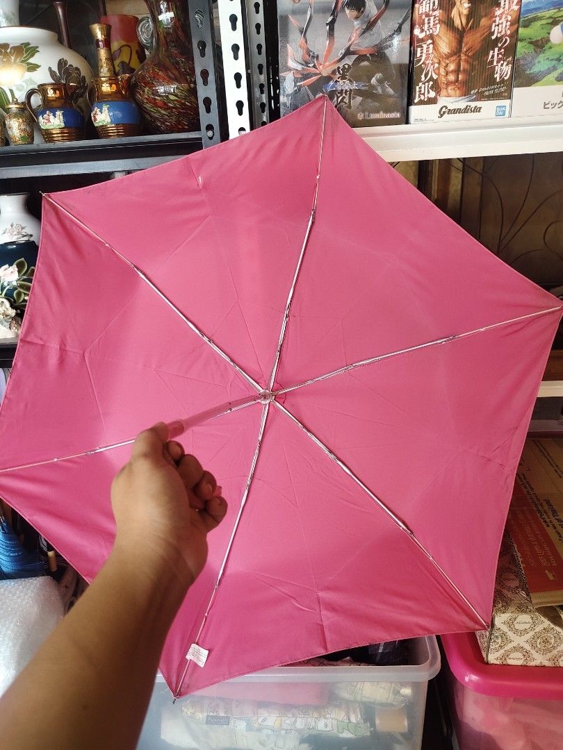 Pink umbrella (Category: Umbrellas) located in Davao. Submitted by 3ds_jpn (Listing ID 1469462929, Image 2). Description: .