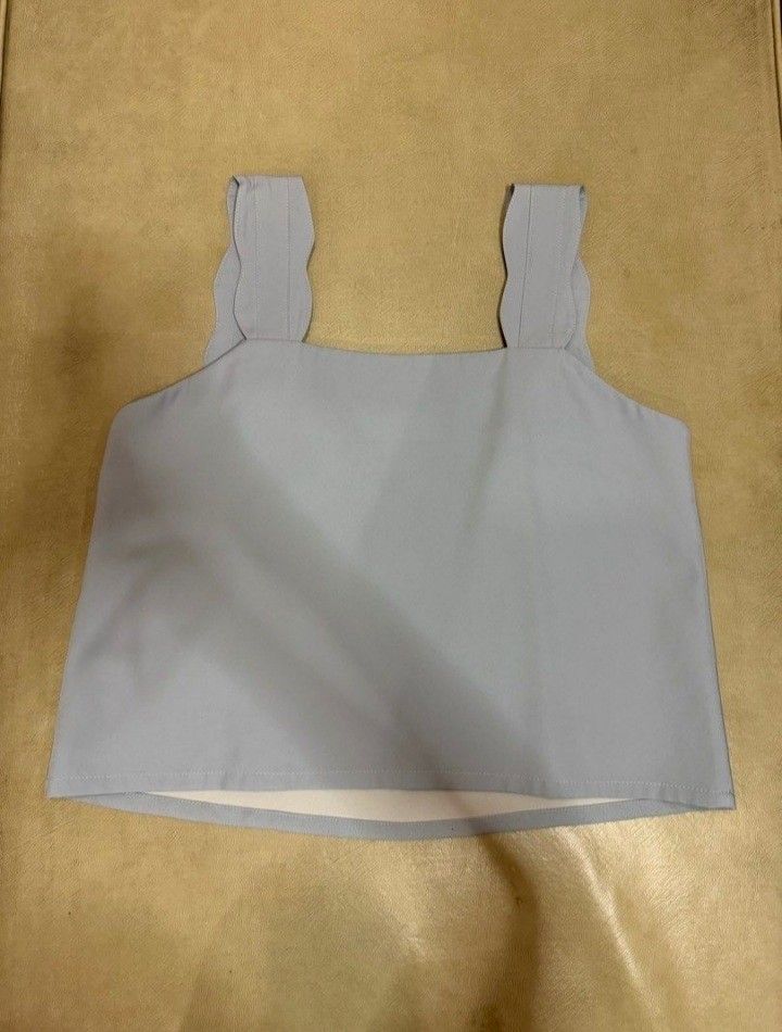 Plains and Prints Kaleb Sleeveless (Category: Sleeveless) located in Davao. Submitted by jajai_7 (Listing ID 1469429503, Image 2). Description: .