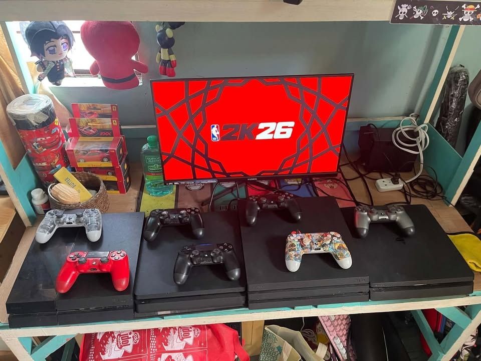 PlayStation 4 JB Sell or swap rush (Category: PlayStation) located in Caloocan City. Submitted by wisehorse.a091c4 (Listing ID 1469450256, Image 2). Description: Ps4 Pro JB 1TB -10500 2 controller full of Games Ps4 Slim JB 1TB -9000 2 Controller full of Games Ps4 Slim Jb 500GB -8200 2 Controller full of Games Ps4 Fat JB 500GB - 7500 2 Controller Full of Games Nvision Pro 100Hz monitor - 2800 Sell or Swap sa Switch/PC/Laptop/Ps5 Offer lang Po Trec