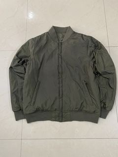 (Category: ) located in . Submitted by hustlethrift_2600 (Listing ID 1469560487, Image 1). Description: .