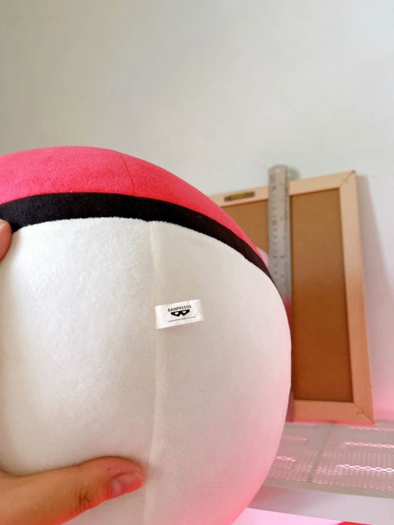 Pokemon Pokeball Plush Big (Category: Character Goods) located in Los Banos. Submitted by gemstone98 (Listing ID 1469451170, Image 2). Description: .
