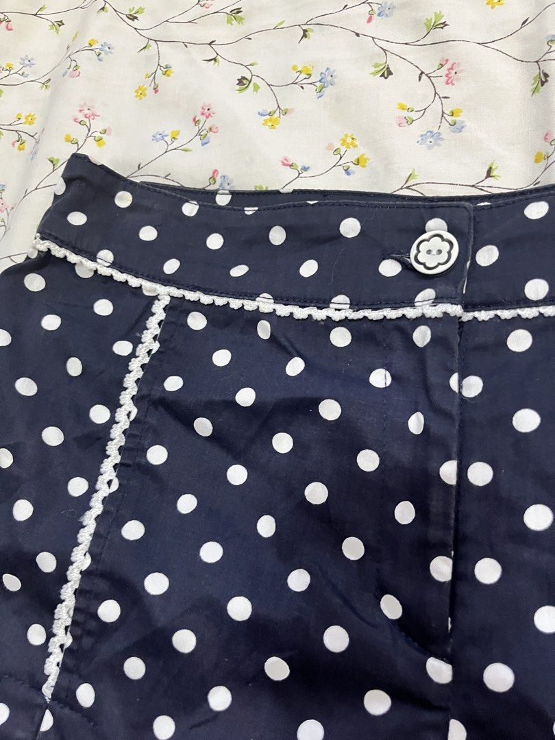 Polka dot preppy coquette shorts (Category: Shorts) located in Davao. Submitted by lovedfaerie (Listing ID 1469525401, Image 3). Description: Waist: 28-30” length:12” No flaws no when worn.