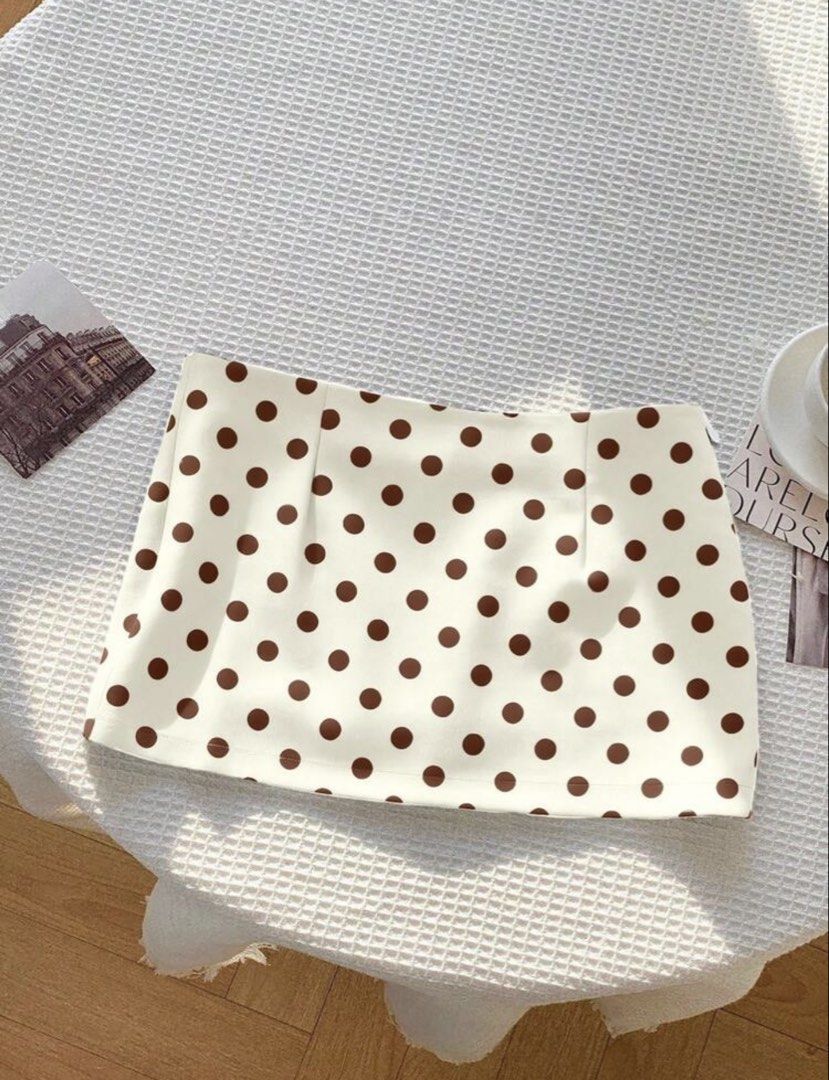 Polka Skirt (Category: Skirts) located in Midsayap. Submitted by shai_09 (Listing ID 1469446362, Image 2). Description: Casual Polka dot mini skirt never been use pa .