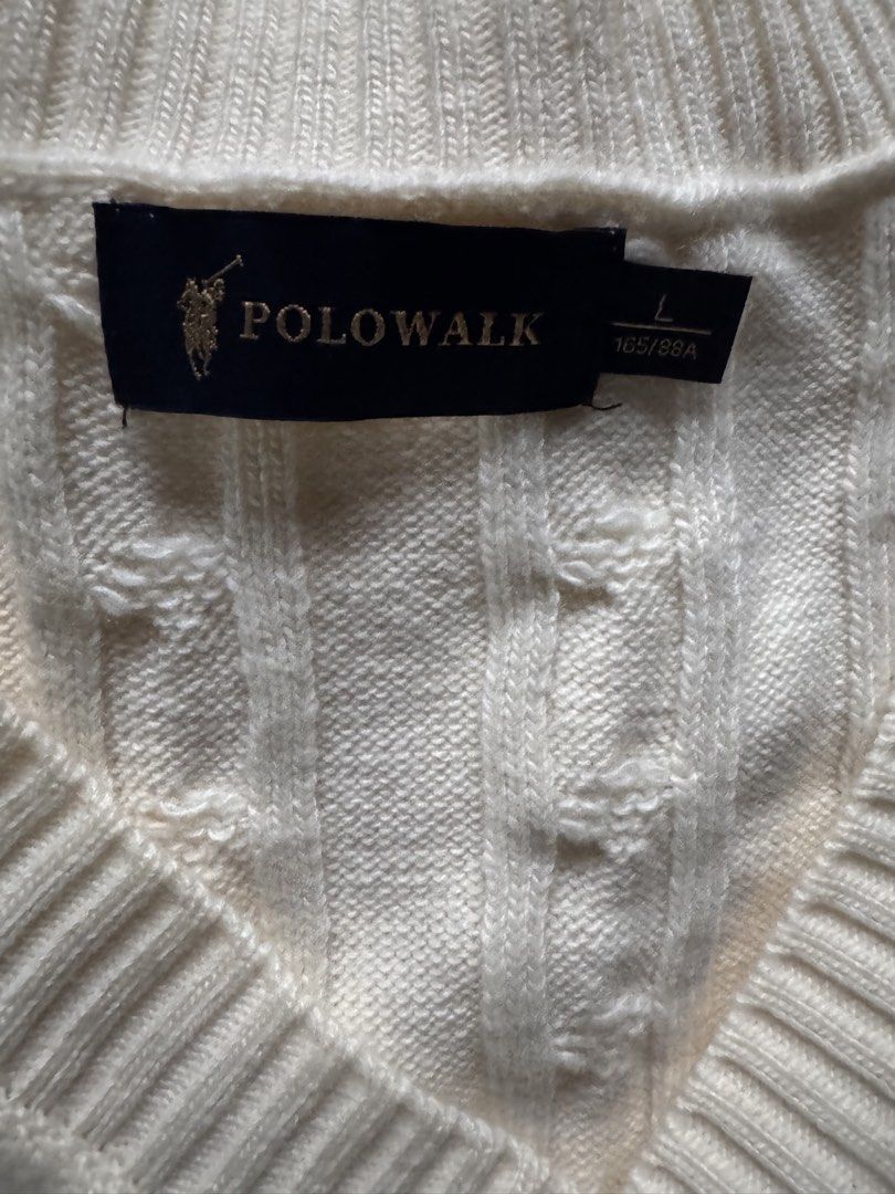 polowalk white knitted vest (Category: Coats, Jackets and Outerwear) located in Manila. Submitted by angelrotting (Listing ID 1469481871, Image 2). Description: .