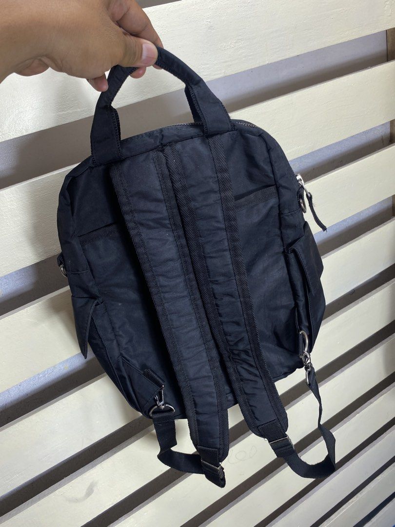Porter mini back pag (Category: Backpacks) located in Surigao. Submitted by ricsons (Listing ID 1469508926, Image 2). Description: Sign of use issue Unisex pwede sa men or women.