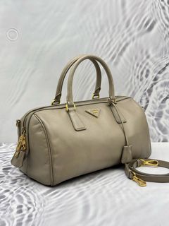 (Category: ) located in . Submitted by redrabbitluxury (Listing ID 1469474389, Image 1). Description: .