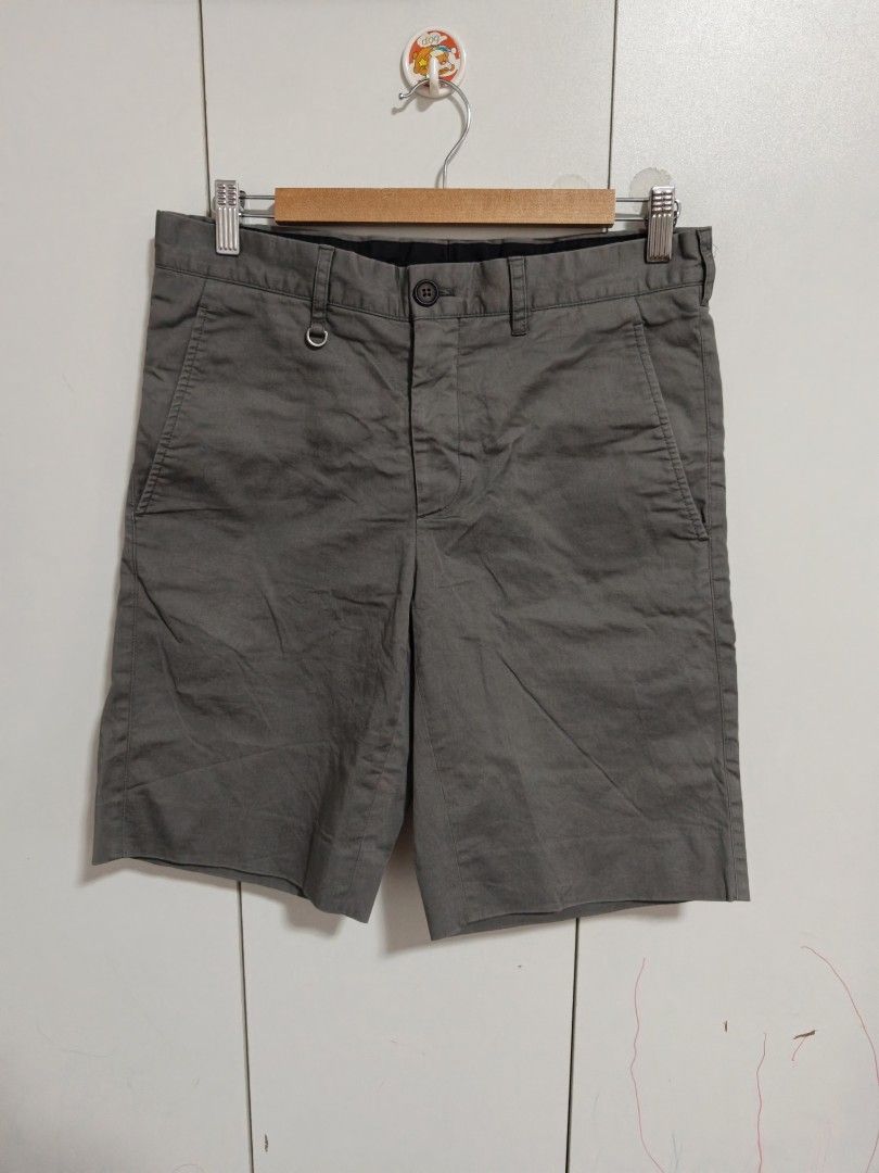 Prada men's shorts (Category: Luxury Apparel) located in Taguig. Submitted by nextflip (Listing ID 1469464465, Image 1). Description: excellent condition no issue w32 x L19.5 leg opening 10.