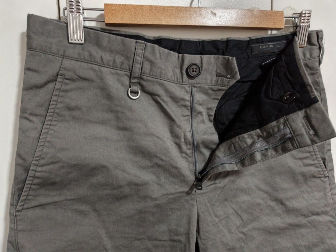 Prada men's shorts (Category: Luxury Apparel) located in Taguig. Submitted by nextflip (Listing ID 1469464465, Image 2). Description: excellent condition no issue w32 x L19.5 leg opening 10.