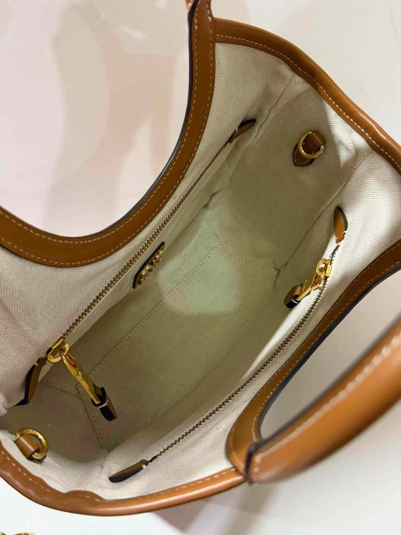 Preloved Ivy Tote Bag (Category: Tote Bags) located in Manila. Submitted by bagsandmanymanymore1 (Listing ID 1469435183, Image 3). Description: Preloved Ivy Tote Bag What you see is what you get Please read before you order 👉🏻❗️Payment first before shipping ❗️Cut off time of payment 11am sameday delivery ❗️NO MEET UP / NO PICK UP ❗️ORDER CANNOT BE CANCELLED ❗️PLEASE DON’T BUY IF YOU ARE IN DOUBT ❗️NO RETURN! NO REFUND! ❗️NO EXCHANGE ❗️Transact 