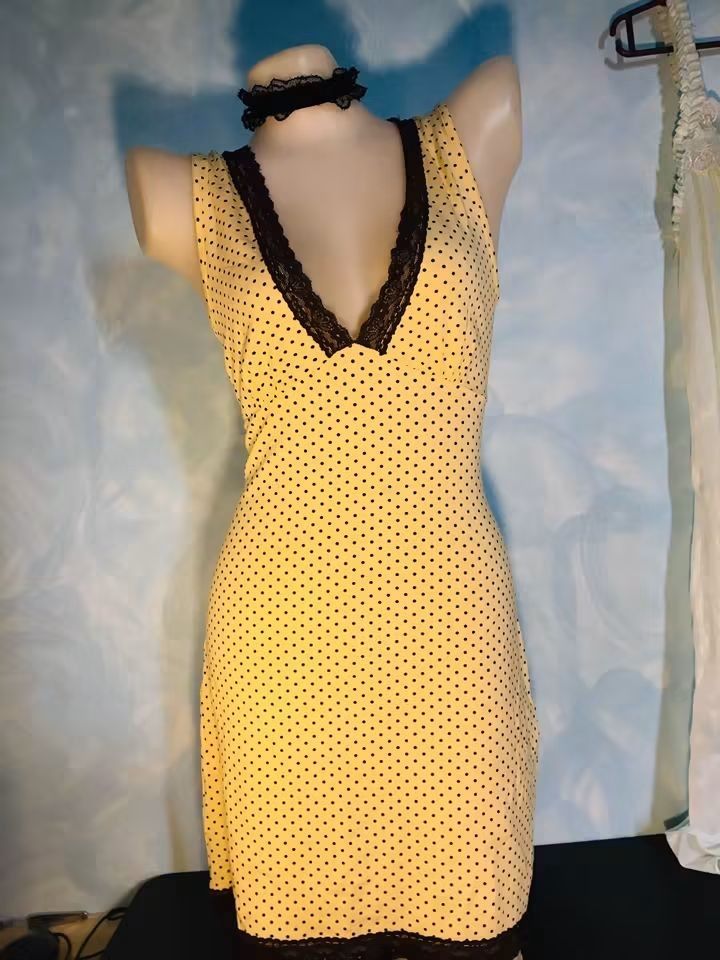 PRELOVED UKAY (Category: Dresses) located in Manila. Submitted by micamicalromance (Listing ID 1469548960, Image 1). Description: 📐SIZE: Small- Large 💸PRICES : 100-200 PESOS ONLY 🏍FREE DELIVERY : MINIMUN 3 ITEMS (+ AYUDA) 📍LOCATION: TAGUIG FB/ TIKTOK: Micu Thrifty •THERE'S A LOT OF PRODUCT THAT I POST THERE PLEASE COME SEE VISIT MY FB PAGE 🥰🙏 .
