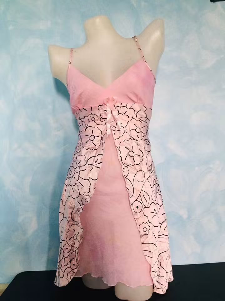 PRELOVED UKAY (Category: Dresses) located in Manila. Submitted by micamicalromance (Listing ID 1469548960, Image 3). Description: 📐SIZE: Small- Large 💸PRICES : 100-200 PESOS ONLY 🏍FREE DELIVERY : MINIMUN 3 ITEMS (+ AYUDA) 📍LOCATION: TAGUIG FB/ TIKTOK: Micu Thrifty •THERE'S A LOT OF PRODUCT THAT I POST THERE PLEASE COME SEE VISIT MY FB PAGE 🥰🙏 .