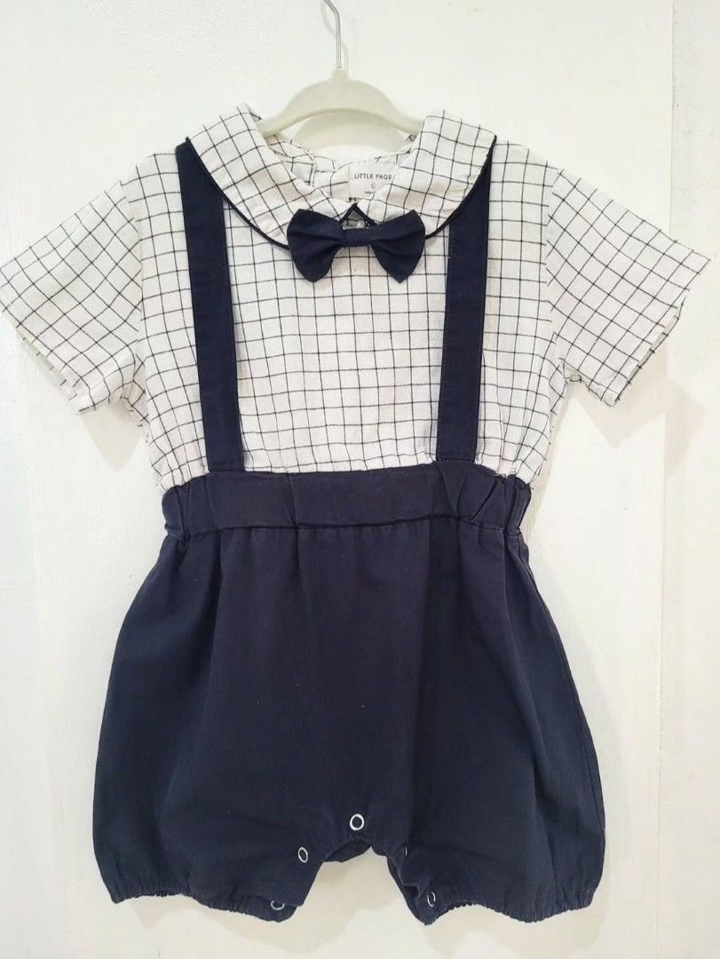 Preppy little Boys Romper (Category: Babies & Kids Fashion) located in Balanga. Submitted by marae_c (Listing ID 1469558007, Image 1). Description: In very good conditjon. With minimal sign of use. Samll flaw. May onting rust from the pin. All goods naman. Lightweight and easy to wear. Perfect ootd for your little one. fits approx 1-2yrs old.