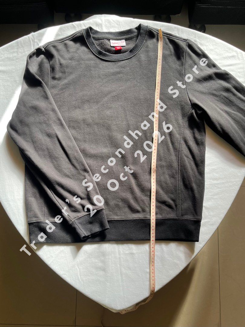 Pullover Jacket Sweatshirt Men’s Large (Category: Coats, Jackets and Outerwear) located in Manila. Submitted by traders_2ndhand (Listing ID 1469408487, Image 2). Description: For sale Pullover Jacket Sweatshirt Men’s Large ₱320 each Location: Valenzuela City Shipping fee at buyer’s expense Payment options: Gcash, Maya, Maribank, GoTyme, Bank Transfer.
