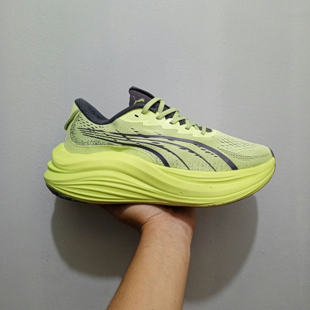 PUMA MagMax NITRO "Fizzy Apple-Galactic Gray" (Category: Sneakers) located in Iligan City. Submitted by uishoe (Listing ID 1469447382, Image 1). Description: Very Good Condition Signs of Usage, Replaced Insole Size 40 EUR 7.5 US Mens 9 Womens.