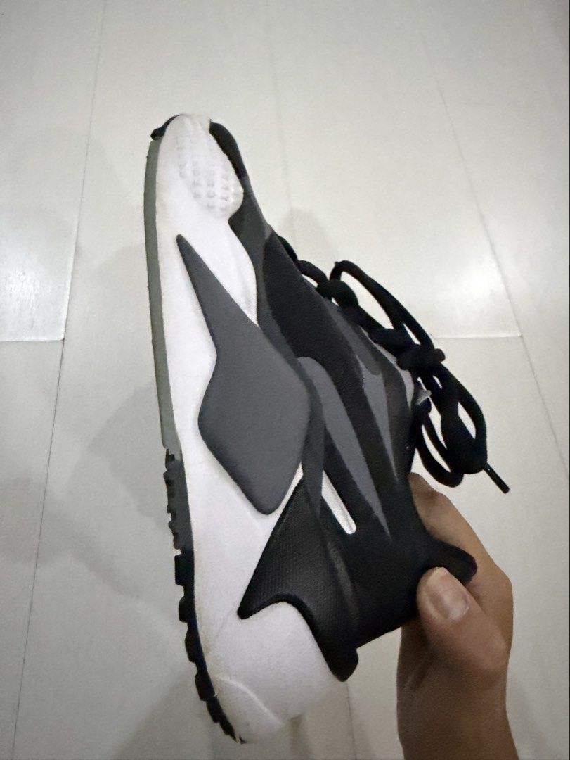 Puma Shoes (Category: Shoe inserts) located in Mandaluyong City. Submitted by 2goodfinds (Listing ID 1469409534, Image 3). Description: .