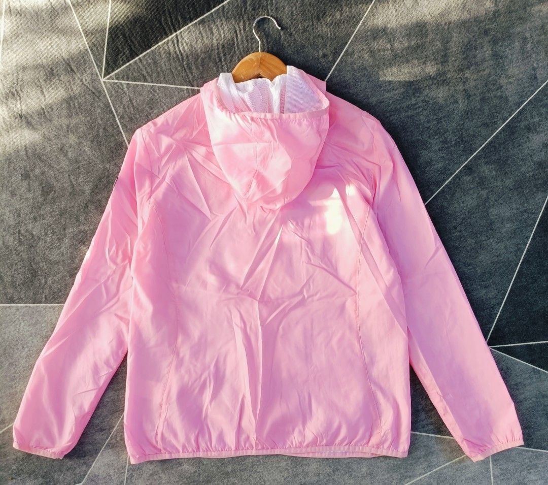 Puma Windbreaker Womens (Authentic) (Category: Coats, Jackets and Outerwear) located in Cebu City. Submitted by renzecamingay (Listing ID 1469399870, Image 3). Description: Puma Windbreaker (Womens) Good as New Large on Tag Width 21 Length 26 650 Plus ship Only Thank you and GOD bless ☺️.