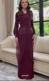 (Category: ) located in . Submitted by mmyandbbwardrobe (Listing ID 1469443360, Image 1). Description: .
